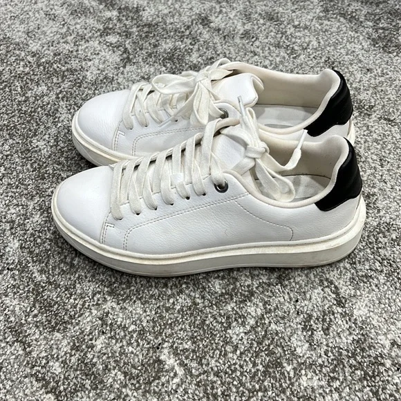 Steven Madden sneakers - Picture 3 of 4